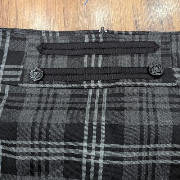 Smart Set Black and Gray Plaid Mini Skirt - Picture 2 of 9